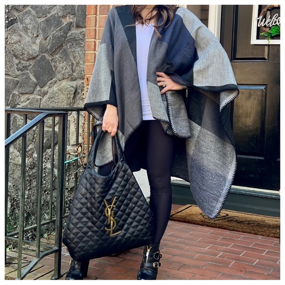 Oversized Color Block Boho Poncho Shawl - Picture 7 of 9